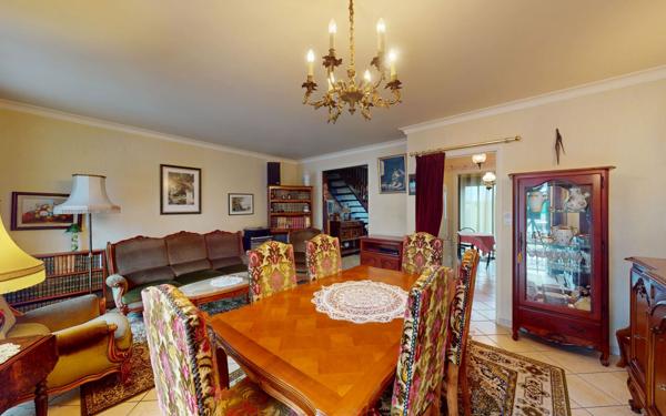 Maison à vendre    6 pièces •  Sébazac-Concourès