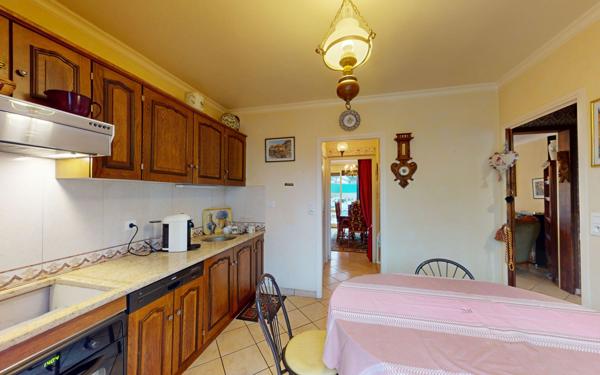 Maison à vendre    6 pièces •  Sébazac-Concourès