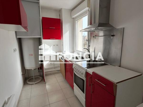 Location Appartement 2 pièces 41.9 m² - 46 AVENUE DE L'EUROPE Le Coudray 28630