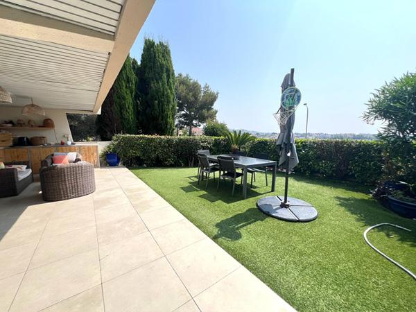 Cagnes Sur Mer 4 P110 m2 Terrasse Jardin Piscine Box Cave