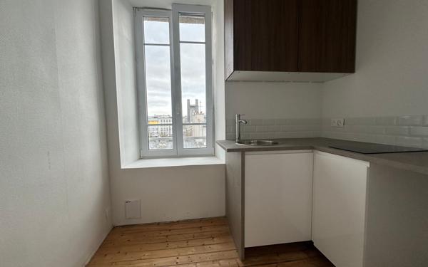 Appartement à vendre    2 pièces •  Brest