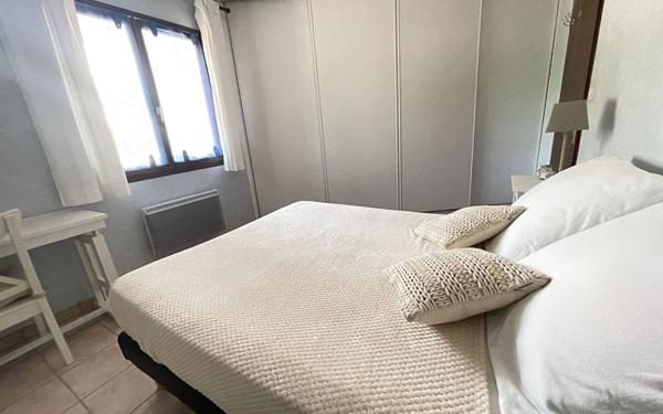 Maison à vendre    6 pièces • 188 m2 Mées