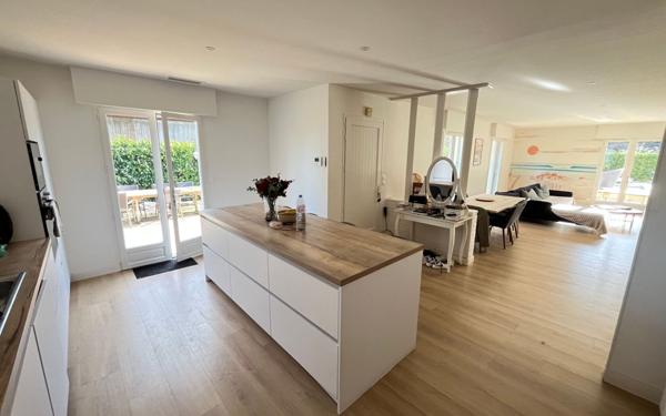 Maison à vendre    6 pièces • 188 m2 Mées