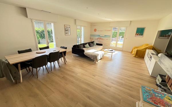 Maison à vendre    6 pièces • 188 m2 Mées