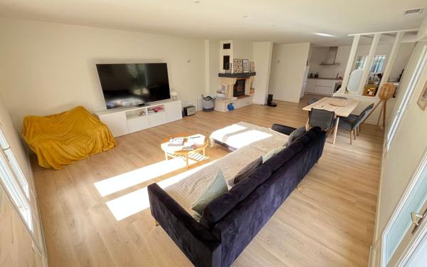 Maison à vendre    6 pièces • 188 m2 Mées