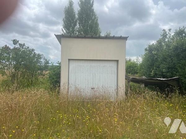 MESNIL EN OUCHE EPINAY MAISON STYLE FERMETTE AVEC JARDIN ET GARAGE