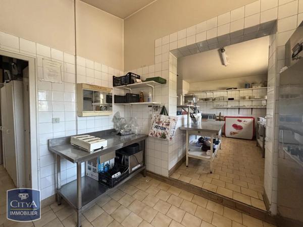 Local commercial à louer 262m² Marignane (13700)