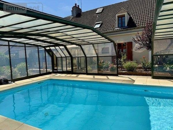 Maison de ville à vendre à Saint-Amand-Montrond dans le Cher (18200), ref : 25048