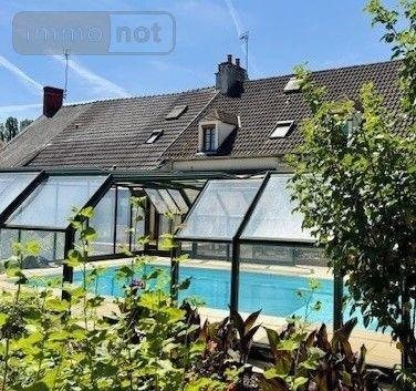 Maison de ville à vendre à Saint-Amand-Montrond dans le Cher (18200), ref : 25048