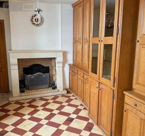 Maison de ville à vendre à Saint-Amand-Montrond dans le Cher (18200), ref : 25048