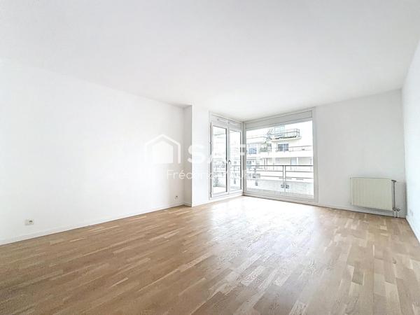 T3 de 60m2 avec balcons, cave et parking