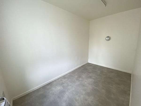 A LOUER APPARTEMENT PLEIN CENTRE VILLE DE ST QUENTIN 02100