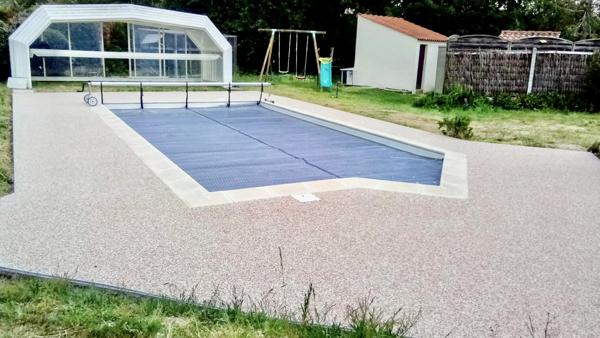 Maison de 123 m² avec grand terrain, piscine couverte, 3 chambres et bureau – Machecoul-Saint-Même (44)