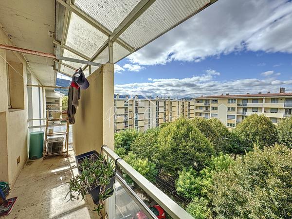 Millau (12100) APPARTEMENT F4 81 M² REFAIT À NEUF