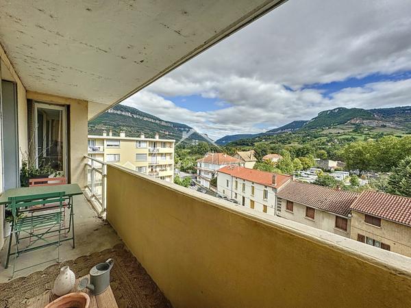 Millau (12100) APPARTEMENT F4 81 M² REFAIT À NEUF