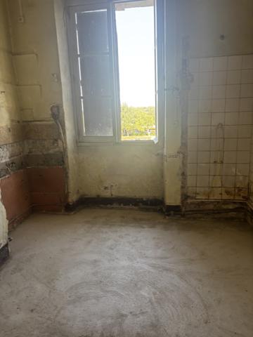Appartement à rénover 125 m2 proche Place Crillon