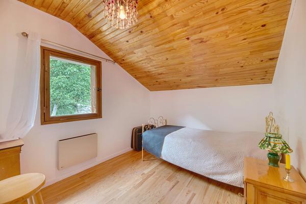 Saint-Martin-Vésubie — Chalet avec appartement indépendant et terrain de 1 054 m²