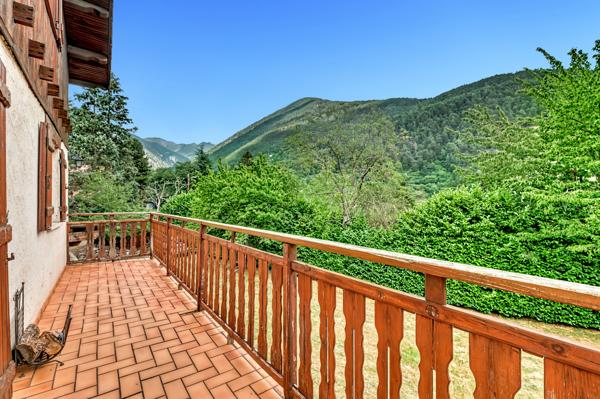 Saint-Martin-Vésubie — Chalet avec appartement indépendant et terrain de 1 054 m²