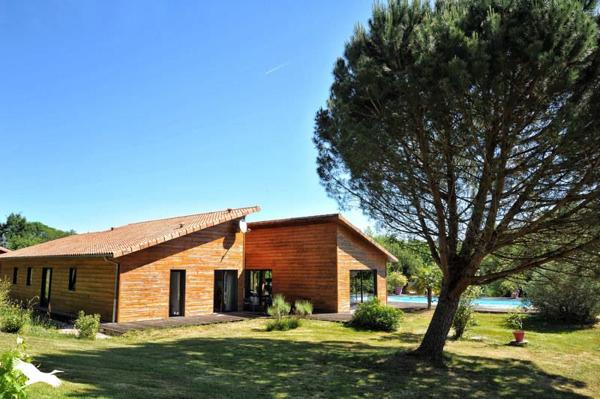 Maison à vendre |  Lessac |  6 pièces | 236,8 m²