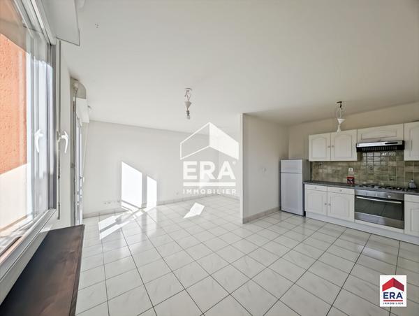 Appartement - Studio - 36 m² - CROIX CENTRE