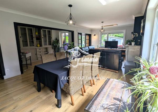 Vente immobilière : Maison à Halluin  6 pièces 180 m² 449 000 €- Jacquot Immobilier.