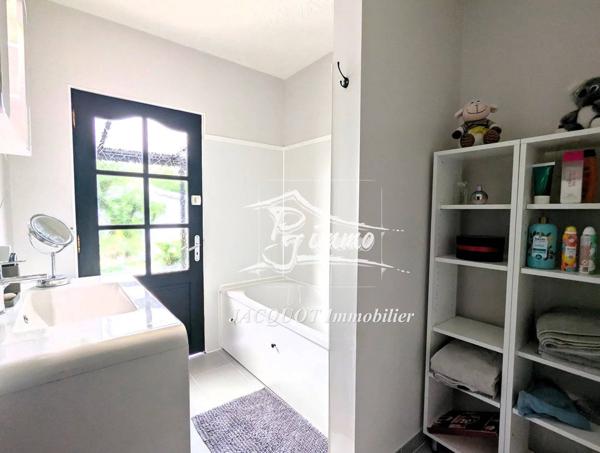 Vente immobilière : Maison à Halluin  6 pièces 180 m² 449 000 €- Jacquot Immobilier.