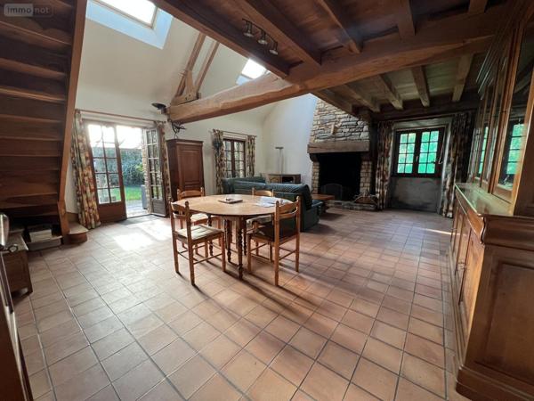 Maison à vendre à Châteaugiron en Ille-et-Vilaine (35410), ref : VM2376-35018