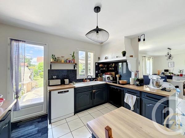 Maison à vendre  7 pièces - 120 m 2   ST FARGEAU PONTHIERRY  - 77
