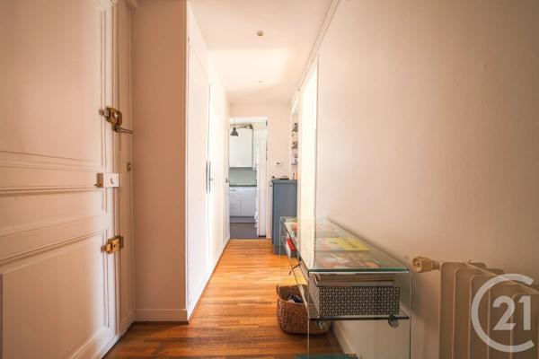 Appartement F2 à vendre  2 pièces - 47 m 2   PARIS  - 75009