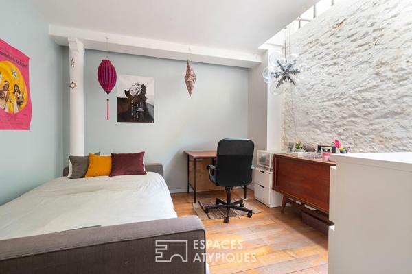 Loft aux accents industriels au calme d’une cour proche Nation