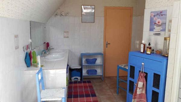 Castillon-en-Couserans (09800) Grande maison de village sans aucun travaux.