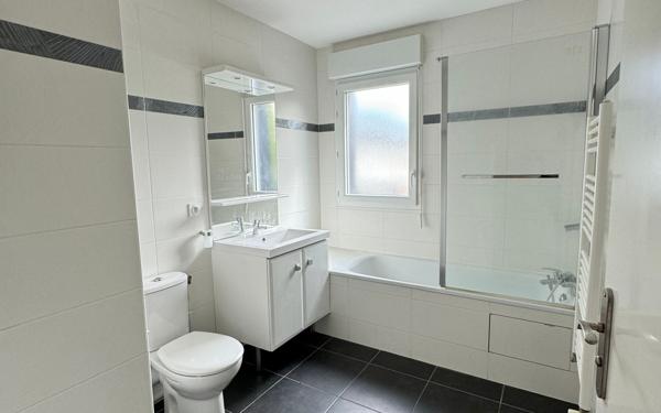 Appartement à vendre    4 pièces • 119,18 m2 Émerainville