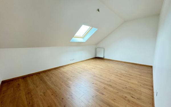 Appartement à vendre    4 pièces • 119,18 m2 Émerainville