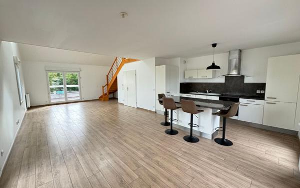 Appartement à vendre    4 pièces • 119,18 m2 Émerainville