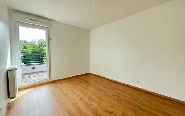 Appartement à vendre    4 pièces • 119,18 m2 Émerainville