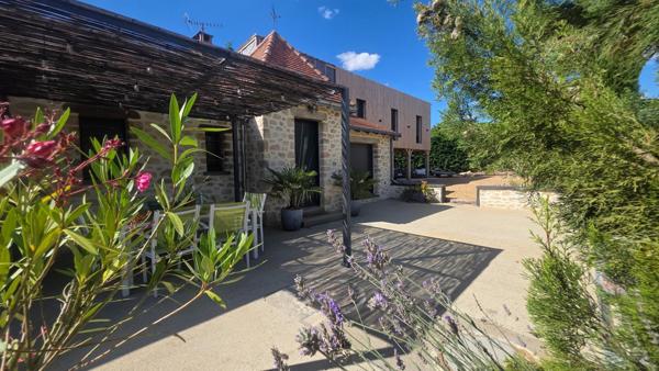 Belle maison alliant modernité et cachet de l'ancien