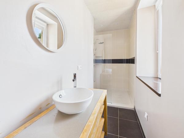 Morlaix – Maison de ville rénovée, 3 chambres, proche de toutes commodités