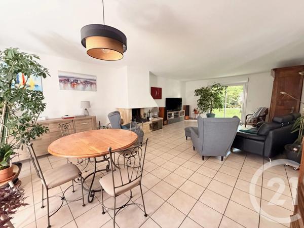 Maison à vendre  6 pièces - 140 m 2   YERRES  - 91