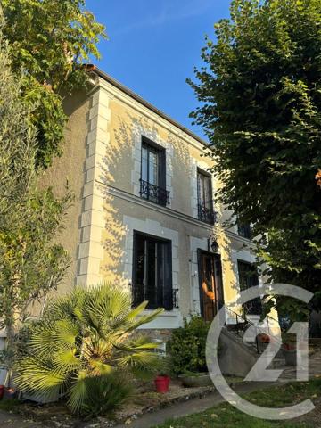Maison à vendre  6 pièces - 140 m 2   YERRES  - 91