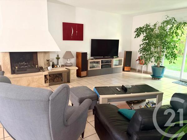 Maison à vendre  6 pièces - 140 m 2   YERRES  - 91