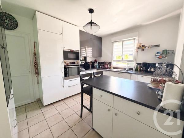Maison à vendre  6 pièces - 140 m 2   YERRES  - 91