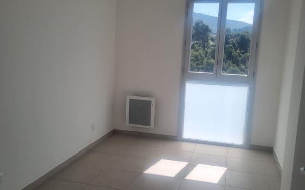 Appartement à vendre    3 pièces • 64,97 m2 Colomars