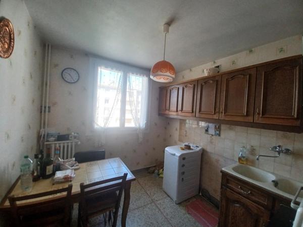 Appartement de type 4 avec balcon