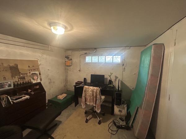 Maison de 4 chambres, avec sous-sol et garage