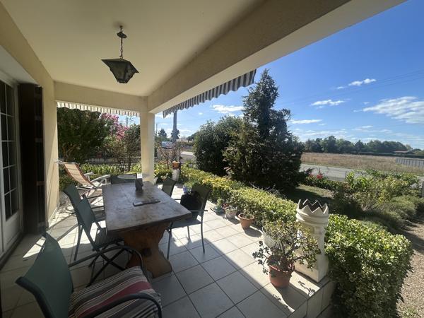 Maison de 4 chambres, avec sous-sol et garage