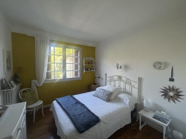 Maison de 4 chambres, avec sous-sol et garage