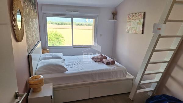 Maison à vendre en Provence proche AIX EN PROVENCE, avec vue et piscine.