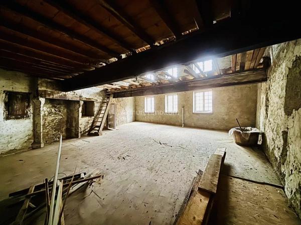 Vente Fonds de commerce 5 pièces 180 m2 à Saint-Just-en-Chevalet
