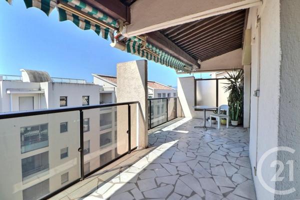 Appartement T4 à vendre  4 pièces - 80,74 m2 ST RAPHAEL - 83