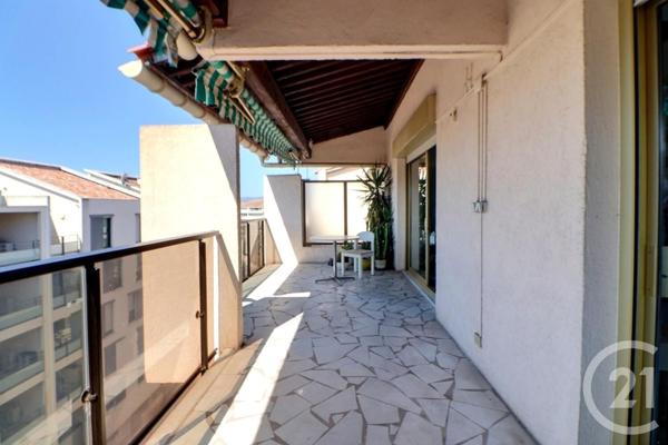 Appartement T4 à vendre  4 pièces - 80,74 m2 ST RAPHAEL - 83